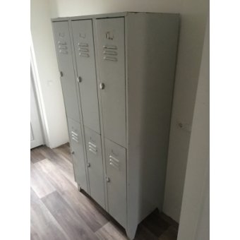 Vintage industriele lockerkast