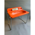 Knaloranje speelgoed babybadje