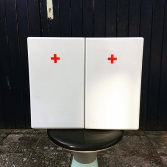 Vintage NOS bakelieten medicijnkastje nr 1