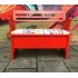 Vintage rood kinderbankje